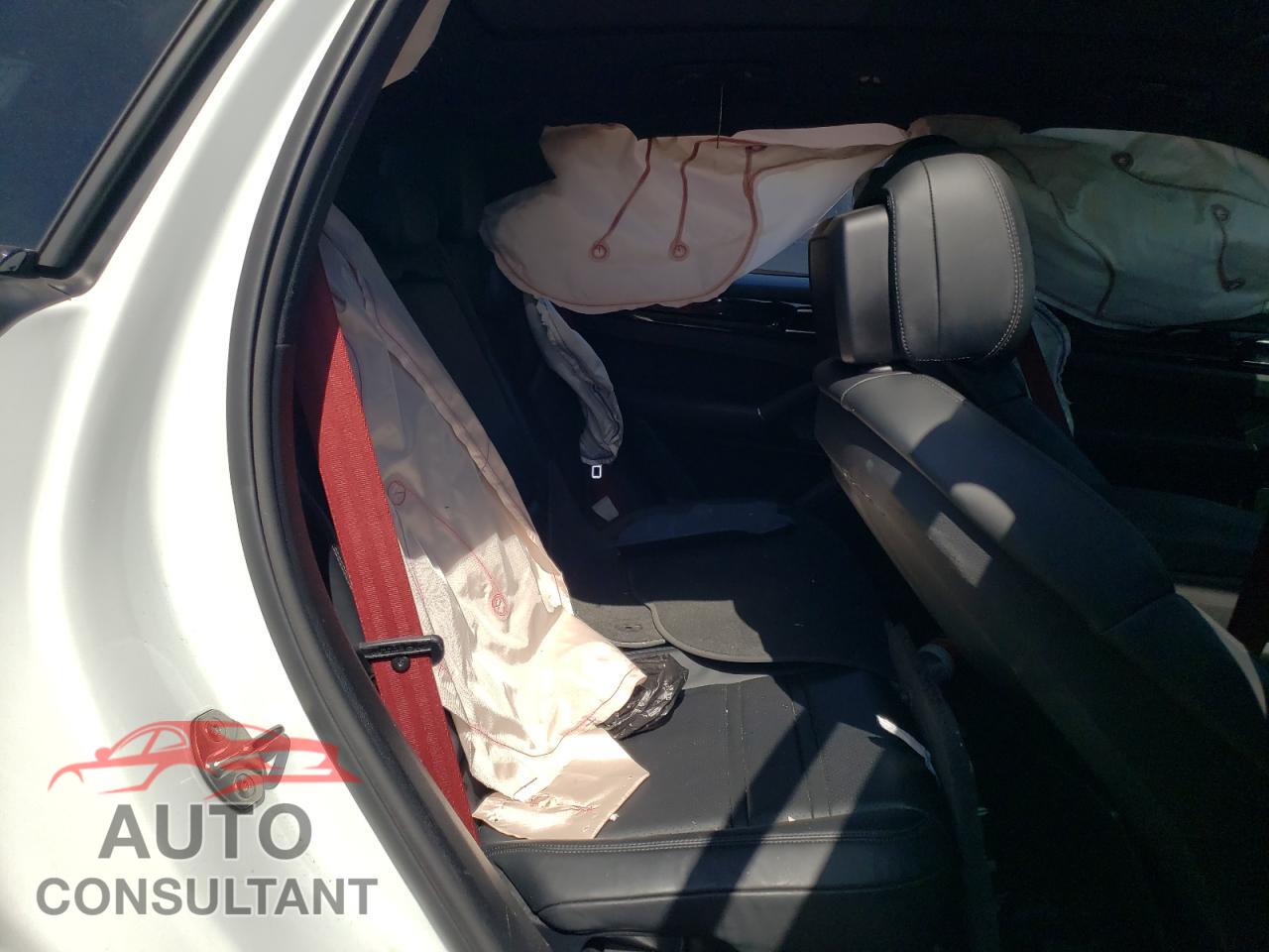 PORSCHE CAYENNE 2019 - WP1AA2AY7KDA05806