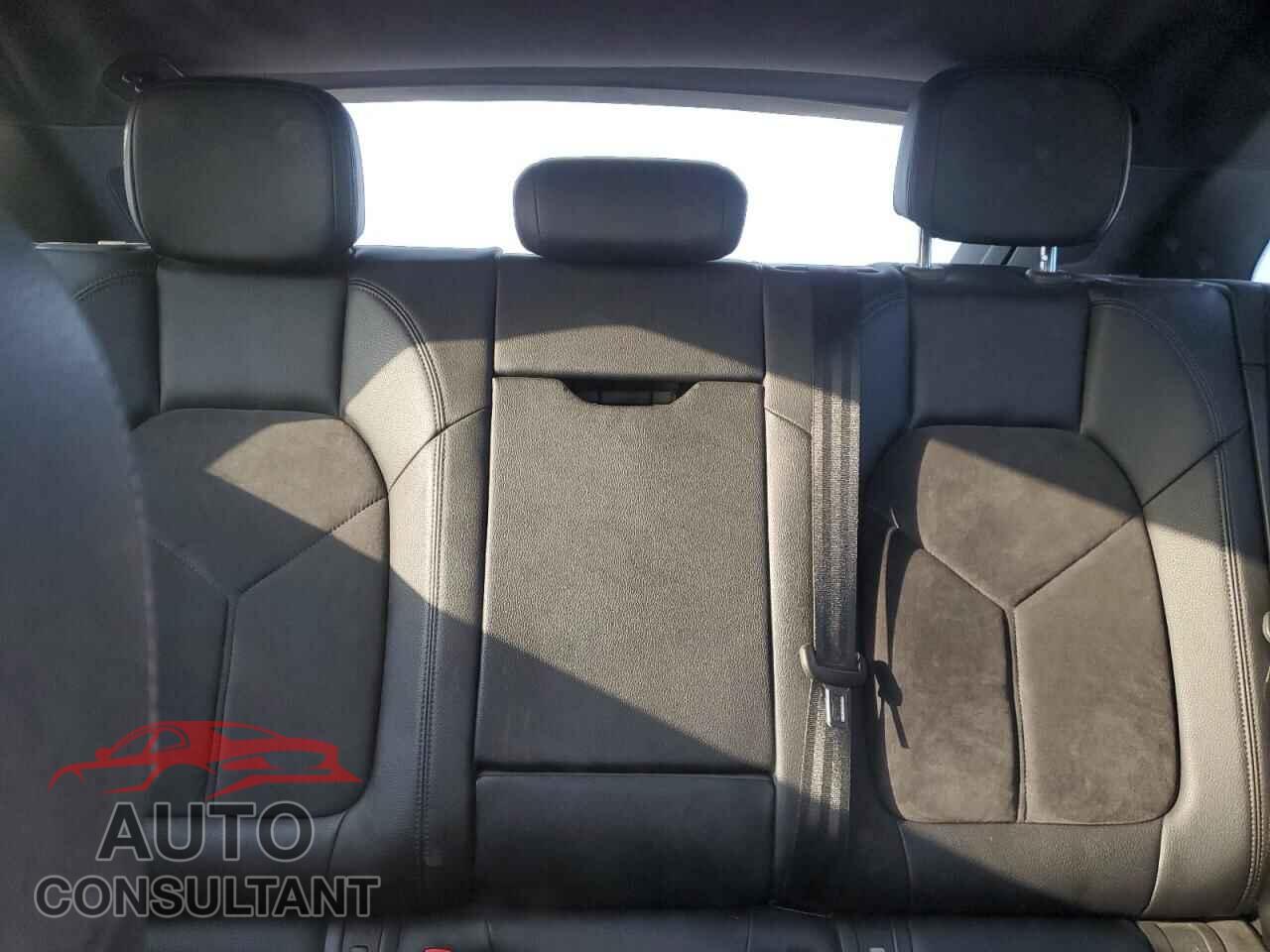 PORSCHE MACAN 2017 - WP1AA2A5XHLB82015