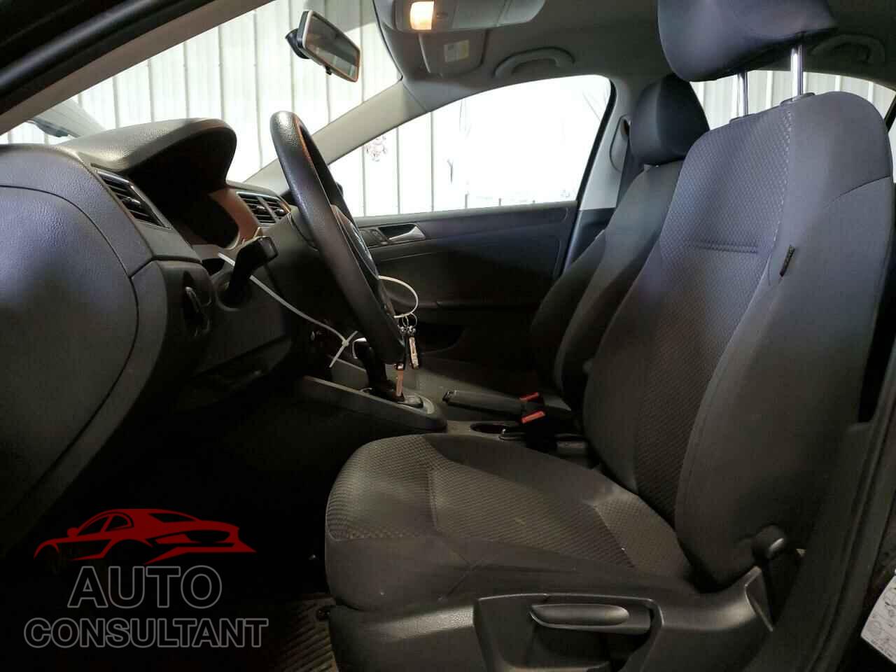 VOLKSWAGEN JETTA 2014 - 3VW2K7AJ5EM379100