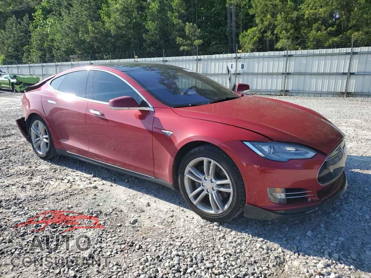TESLA MODEL S 2013 - 5YJSA1DP0DFP17346