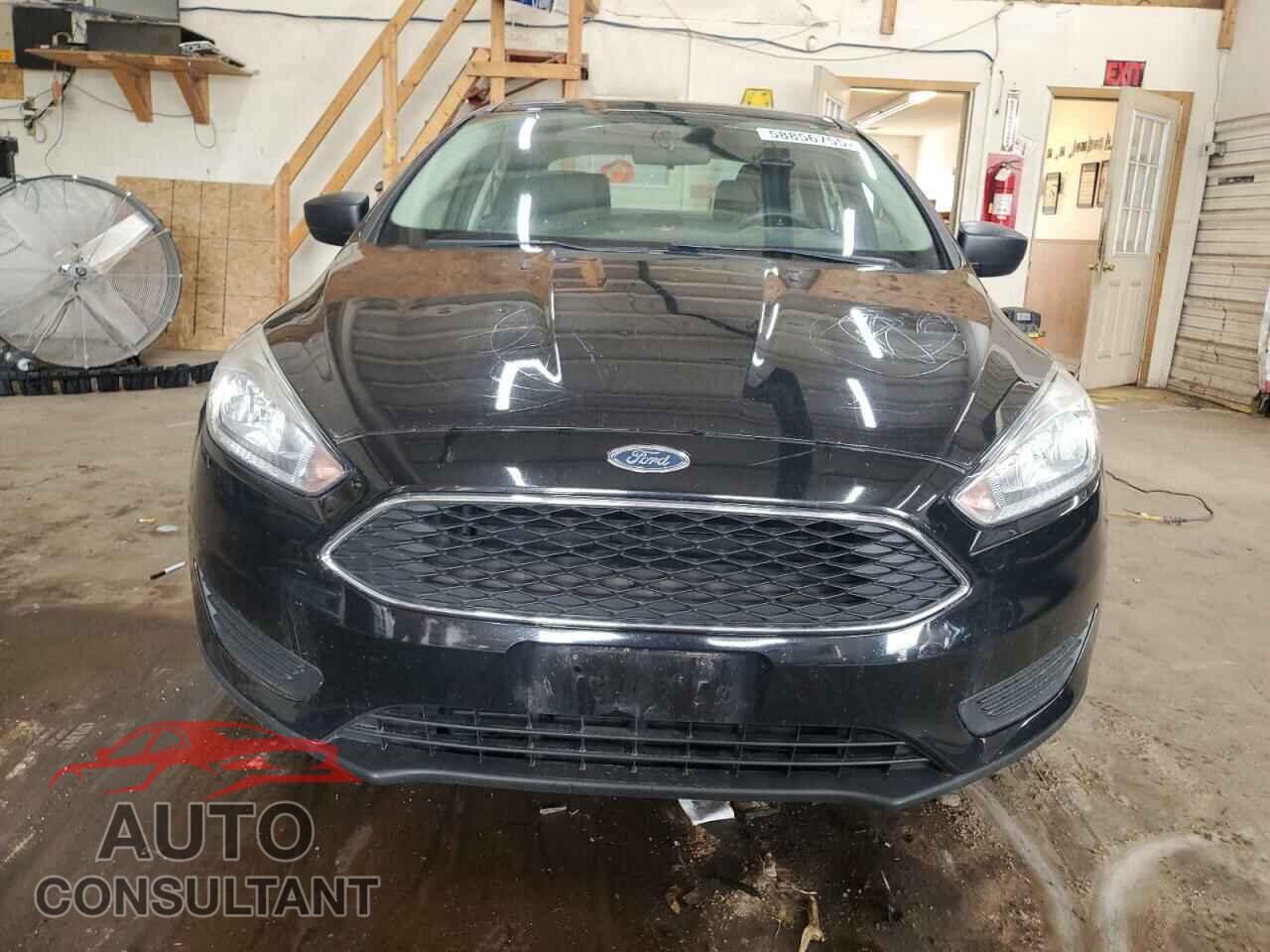 FORD FOCUS 2017 - 1FADP3E29HL348520