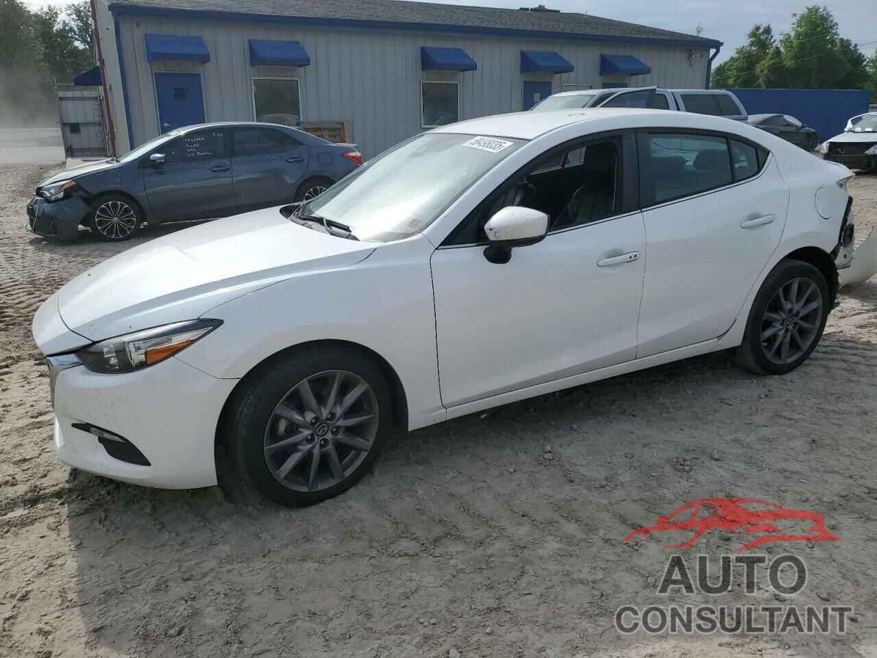 MAZDA 3 2018 - 3MZBN1V32JM159505