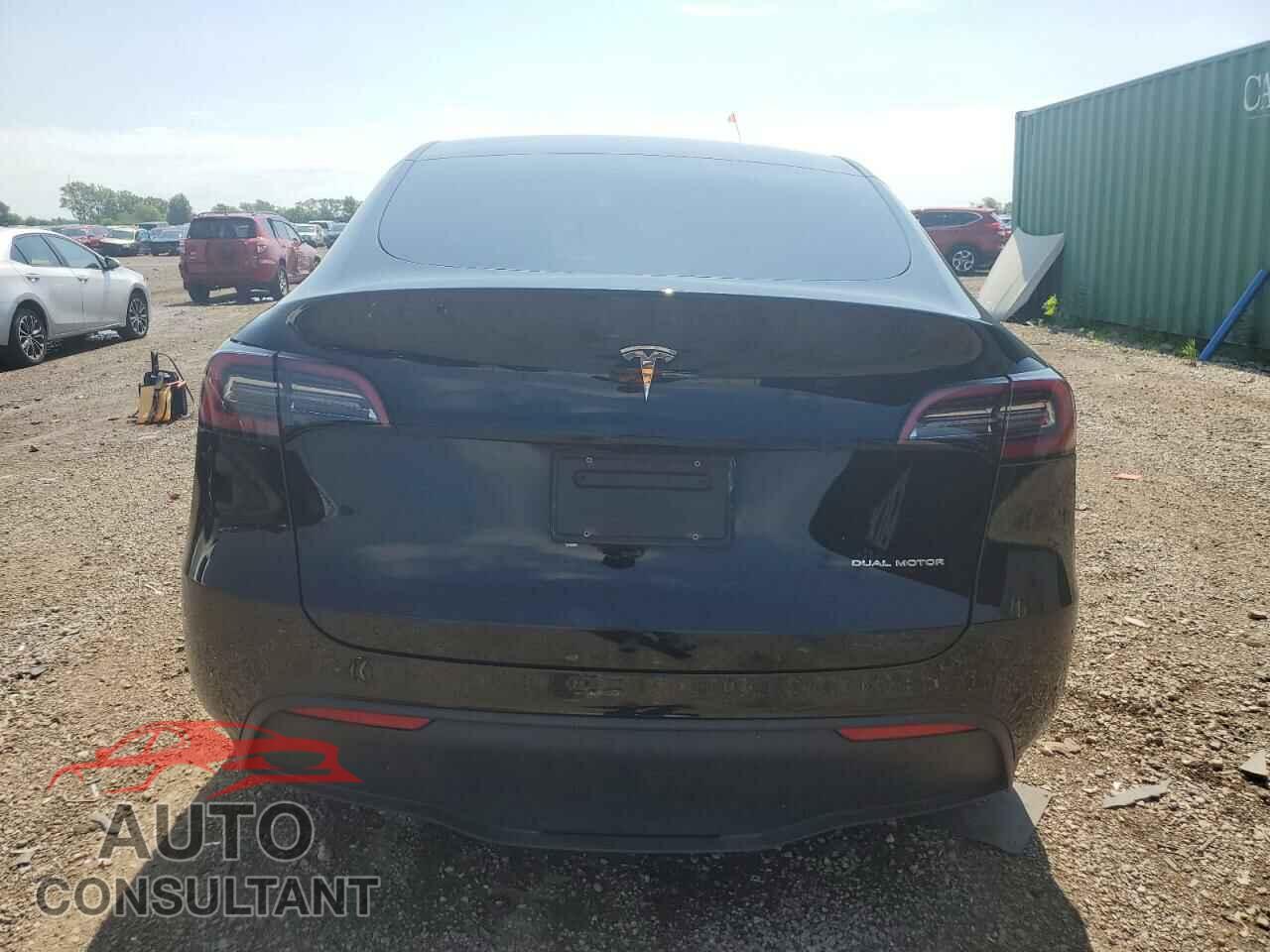 TESLA MODEL Y 2023 - 7SAYGAEE6PF761476