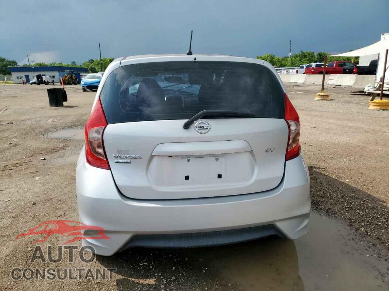 NISSAN VERSA 2019 - 3N1CE2CP3KL359015