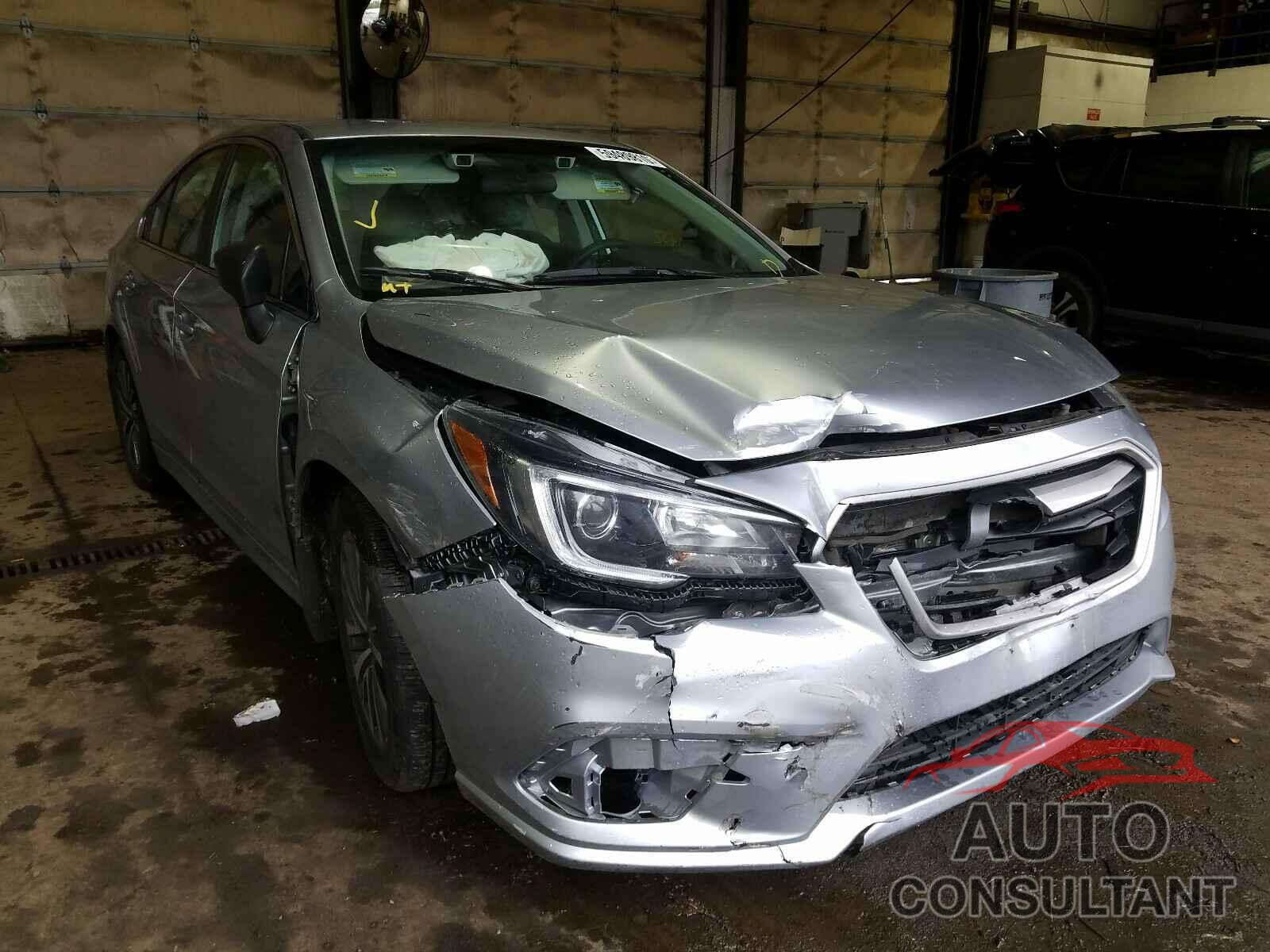 SUBARU LEGACY 2019 - 4S3BNAB62K3002254