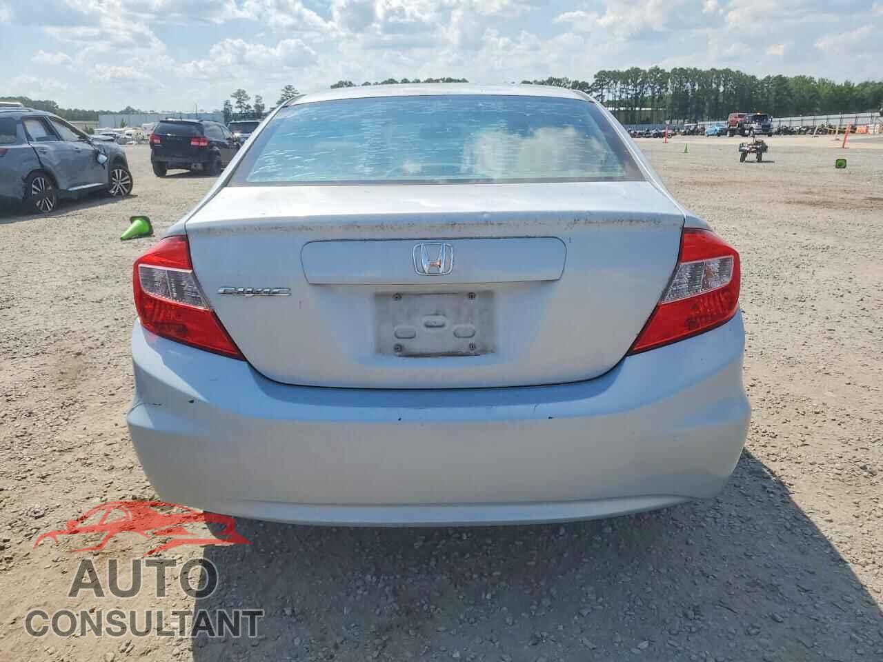 HONDA CIVIC 2012 - 2HGFB2F51CH587670