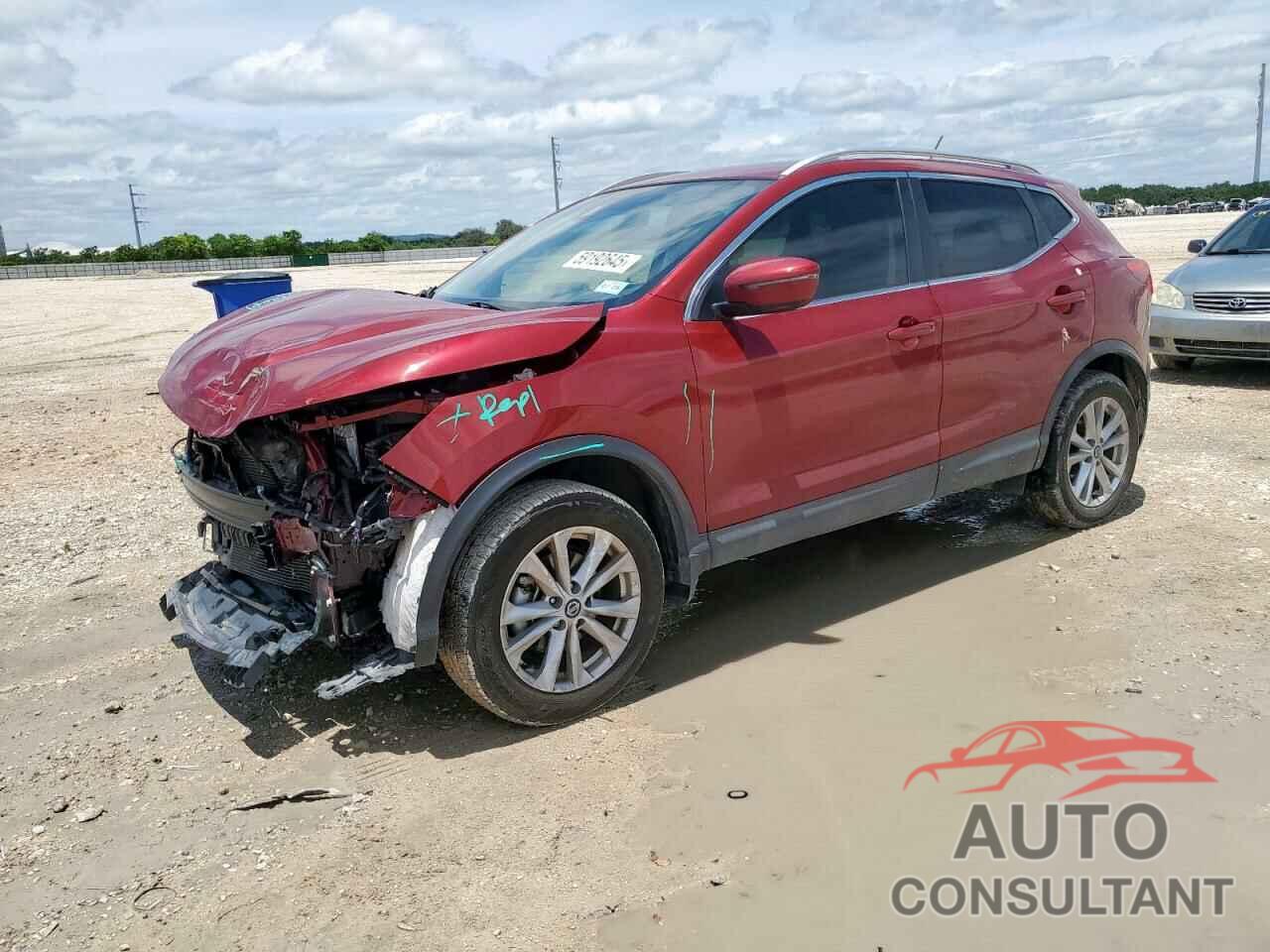 NISSAN ROGUE 2019 - JN1BJ1CP6KW232027