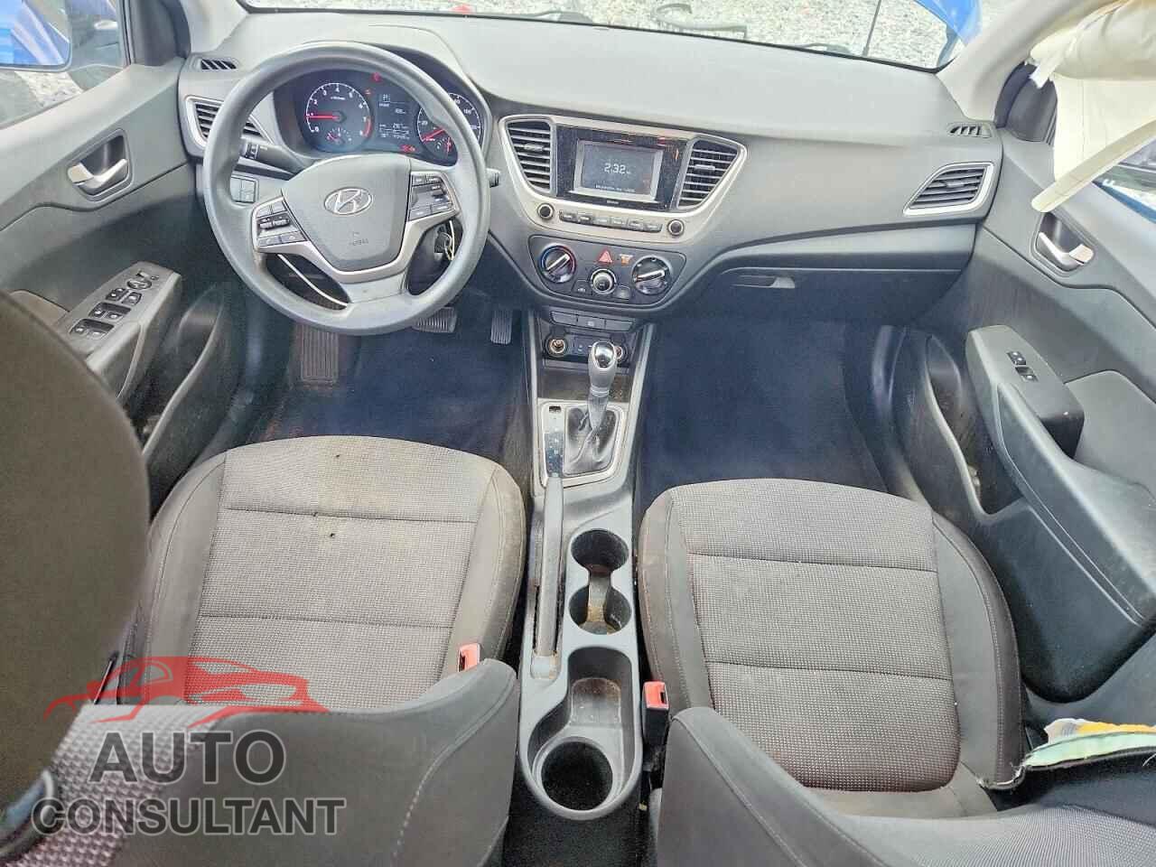 HYUNDAI ACCENT 2018 - 3KPC24A33JE032604