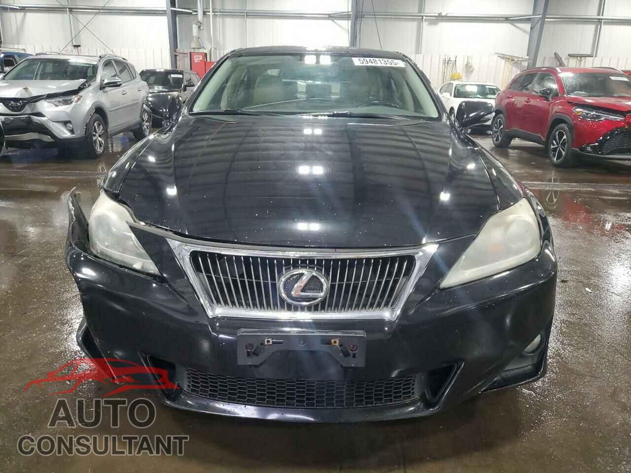 LEXUS IS 2011 - JTHCF5C20B5049807