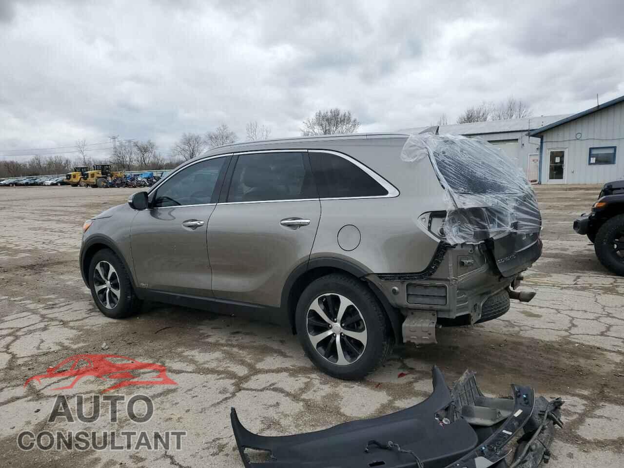 KIA SORENTO 2016 - 5XYPHDA11GG013687