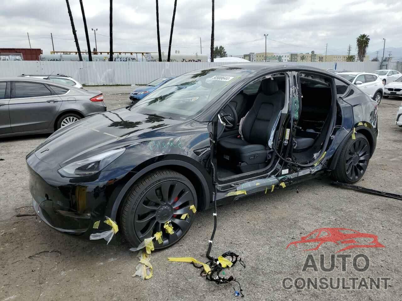 TESLA MODEL Y 2023 - 7SAYGDEF7PF940474