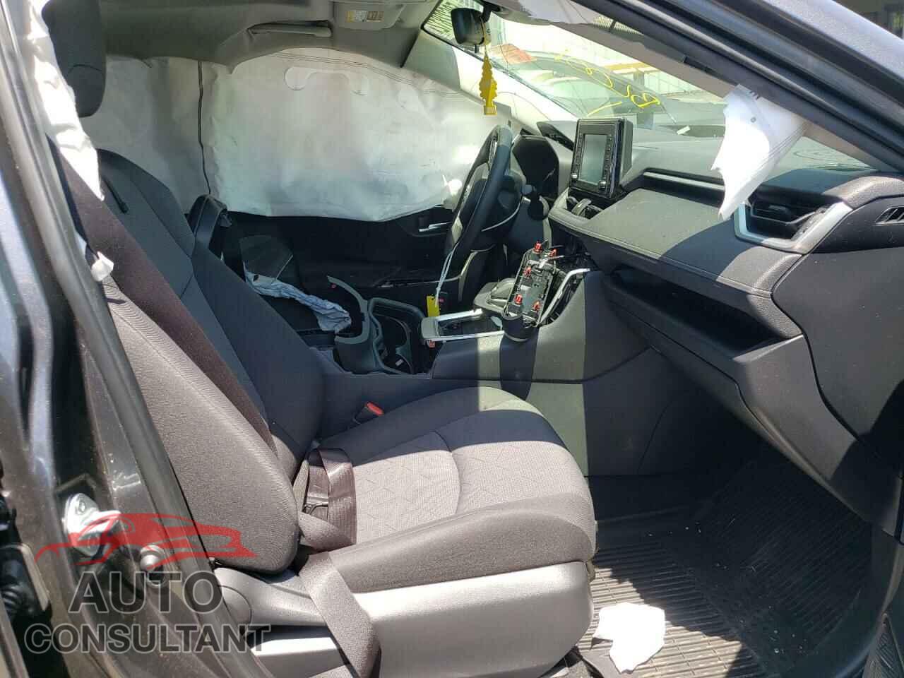 TOYOTA RAV4 2019 - JTMP1RFV2KD045102