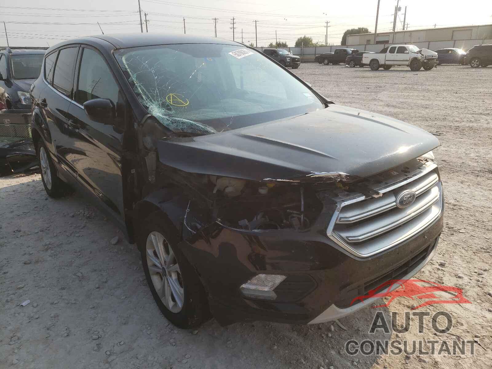 FORD ESCAPE 2017 - 1FMCU0G91HUC81361