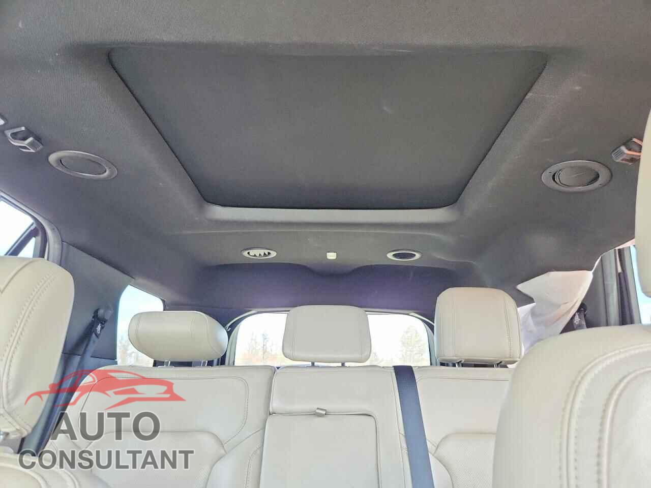 FORD EXPLORER 2018 - 1FM5K8F86JGB73831