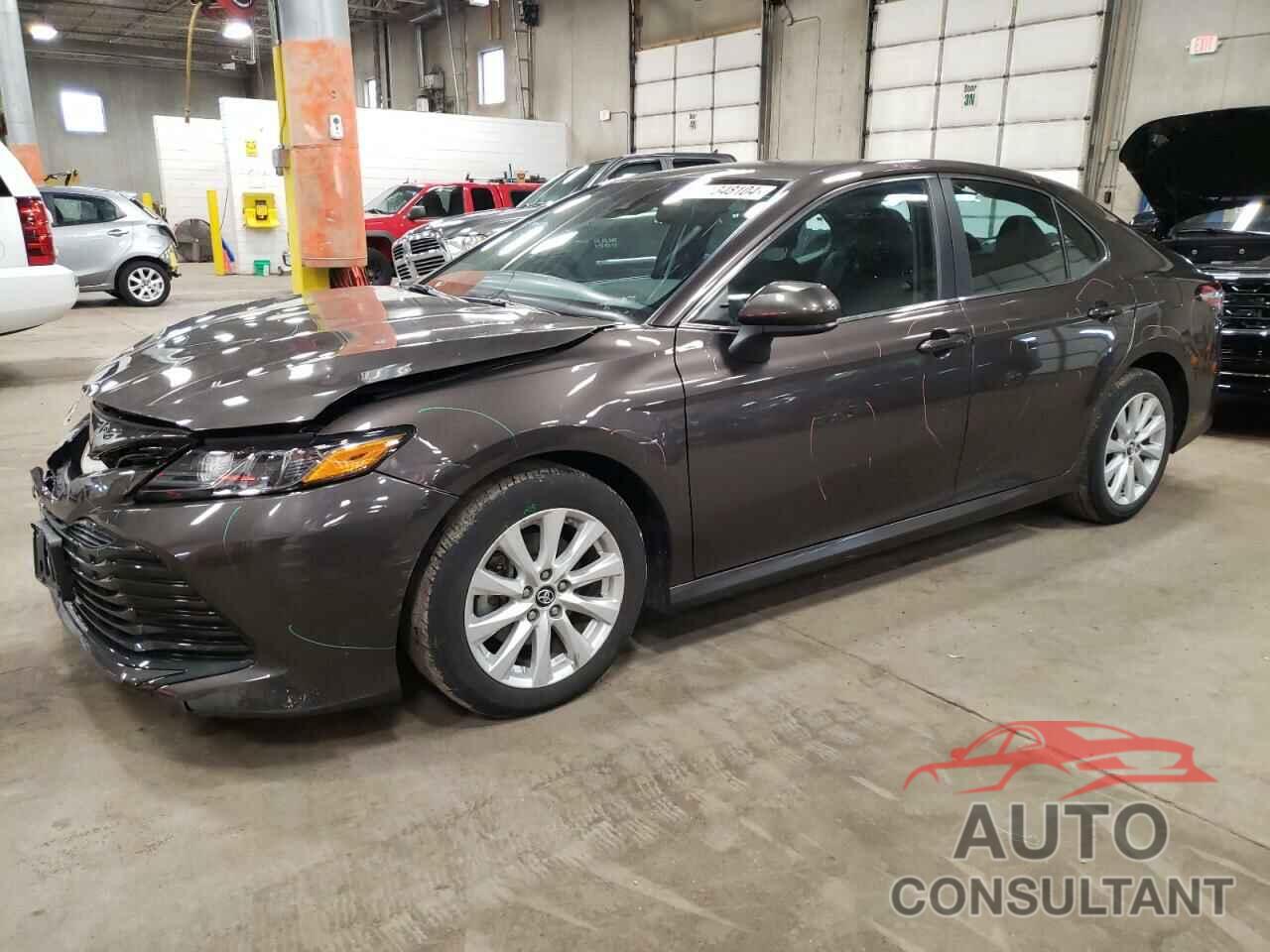 TOYOTA CAMRY 2018 - 4T1B11HK3JU104926