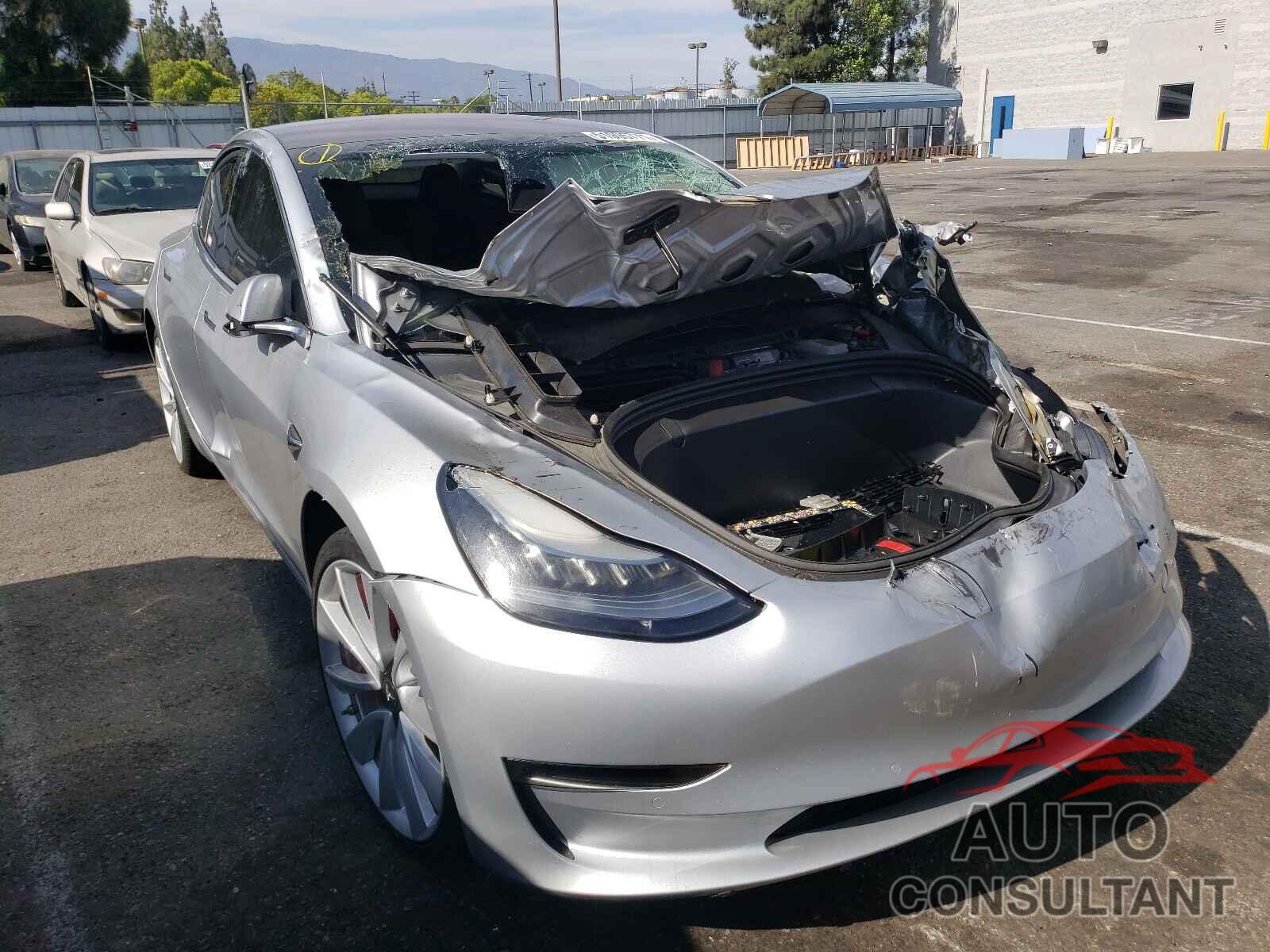 TESLA MODEL 3 2018 - 5YJ3E1EB5JF083460