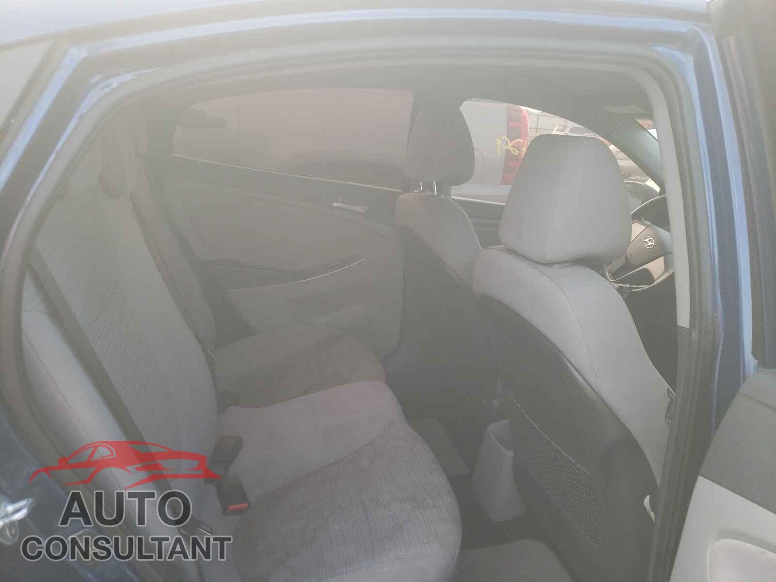 HYUNDAI ACCENT 2017 - KMHCT4AE2HU306784