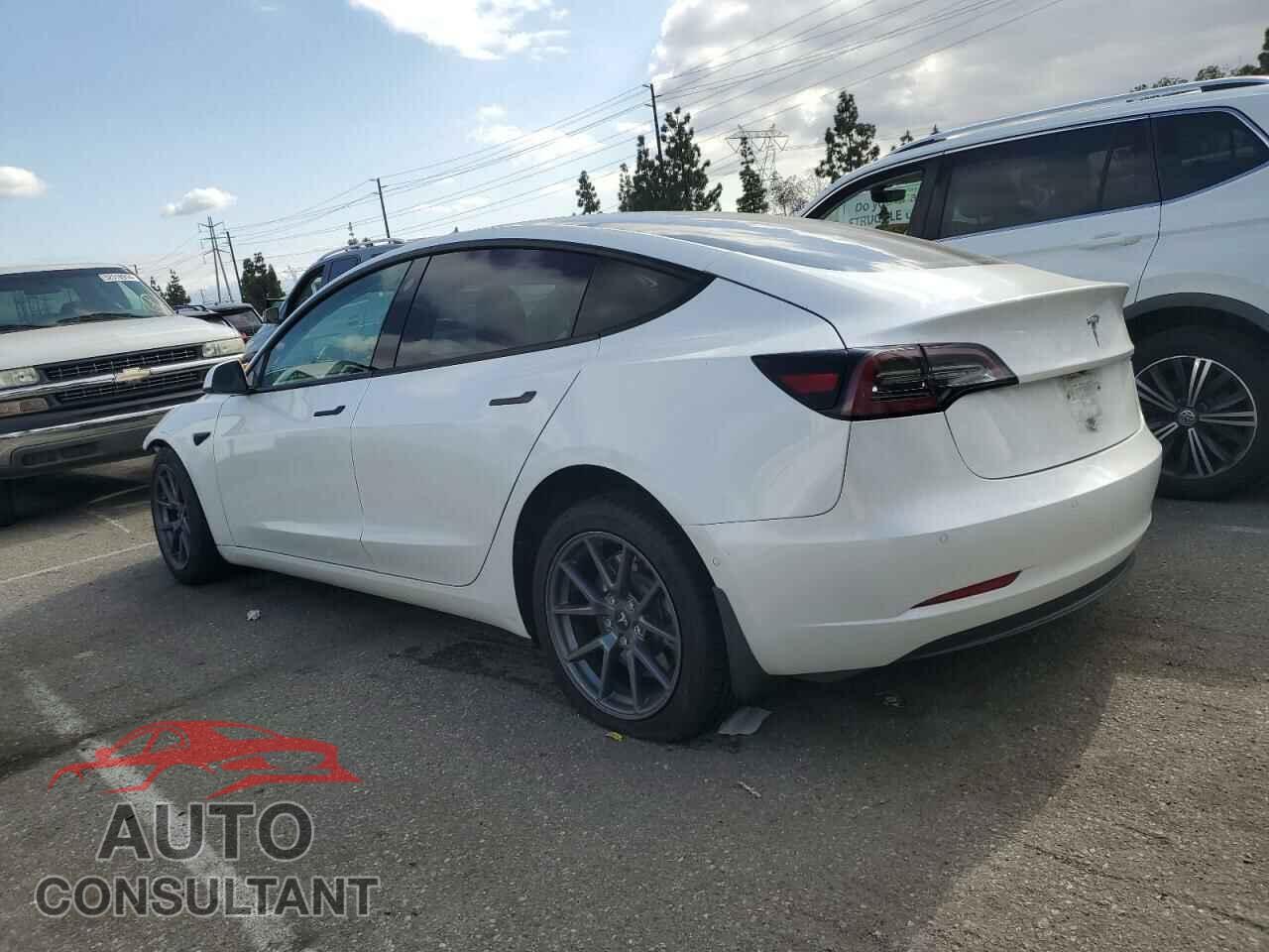 TESLA MODEL 3 2021 - 5YJ3E1EAXMF026974
