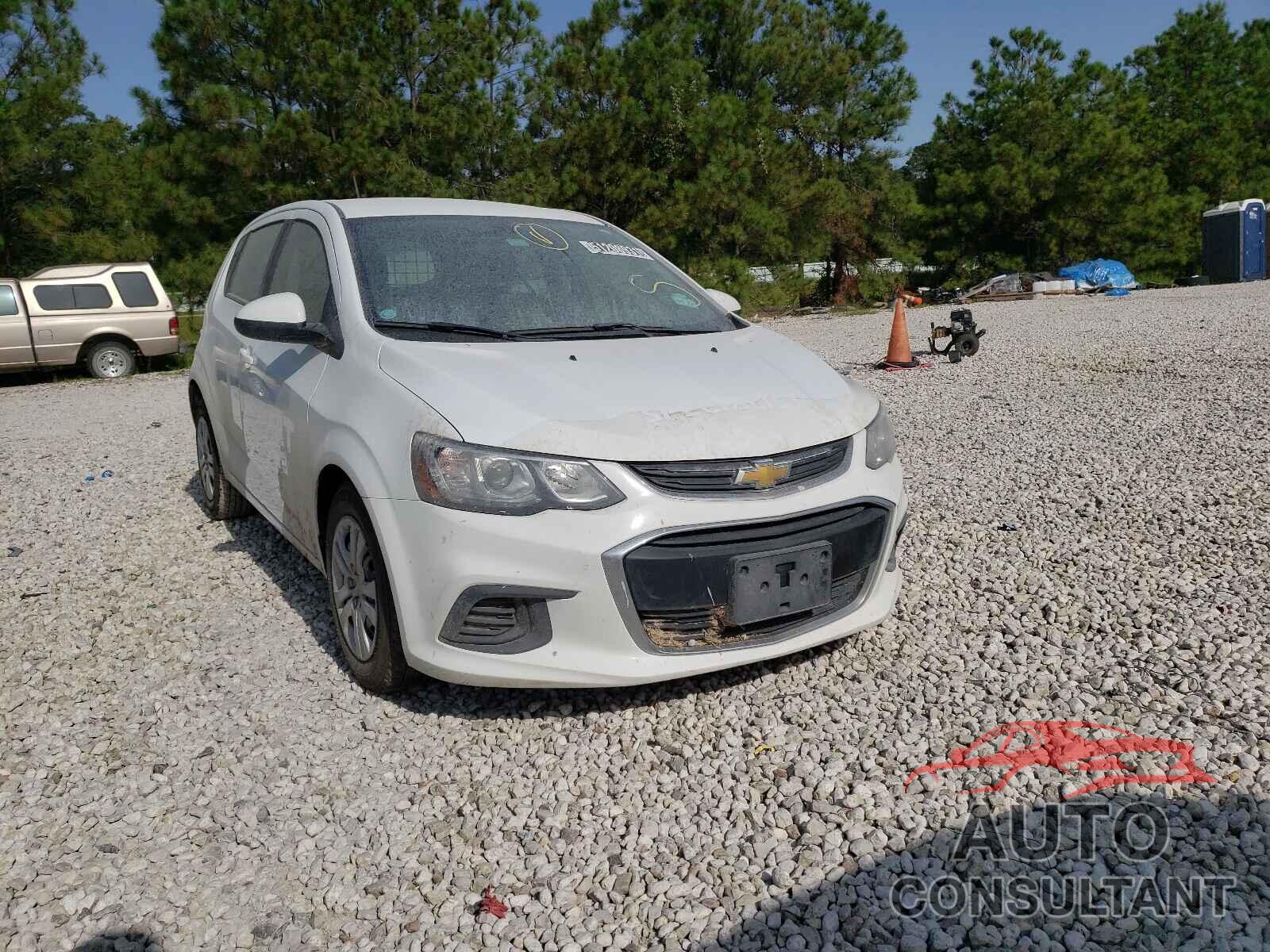 CHEVROLET SONIC 2017 - 1G1JG6SH7H4138668