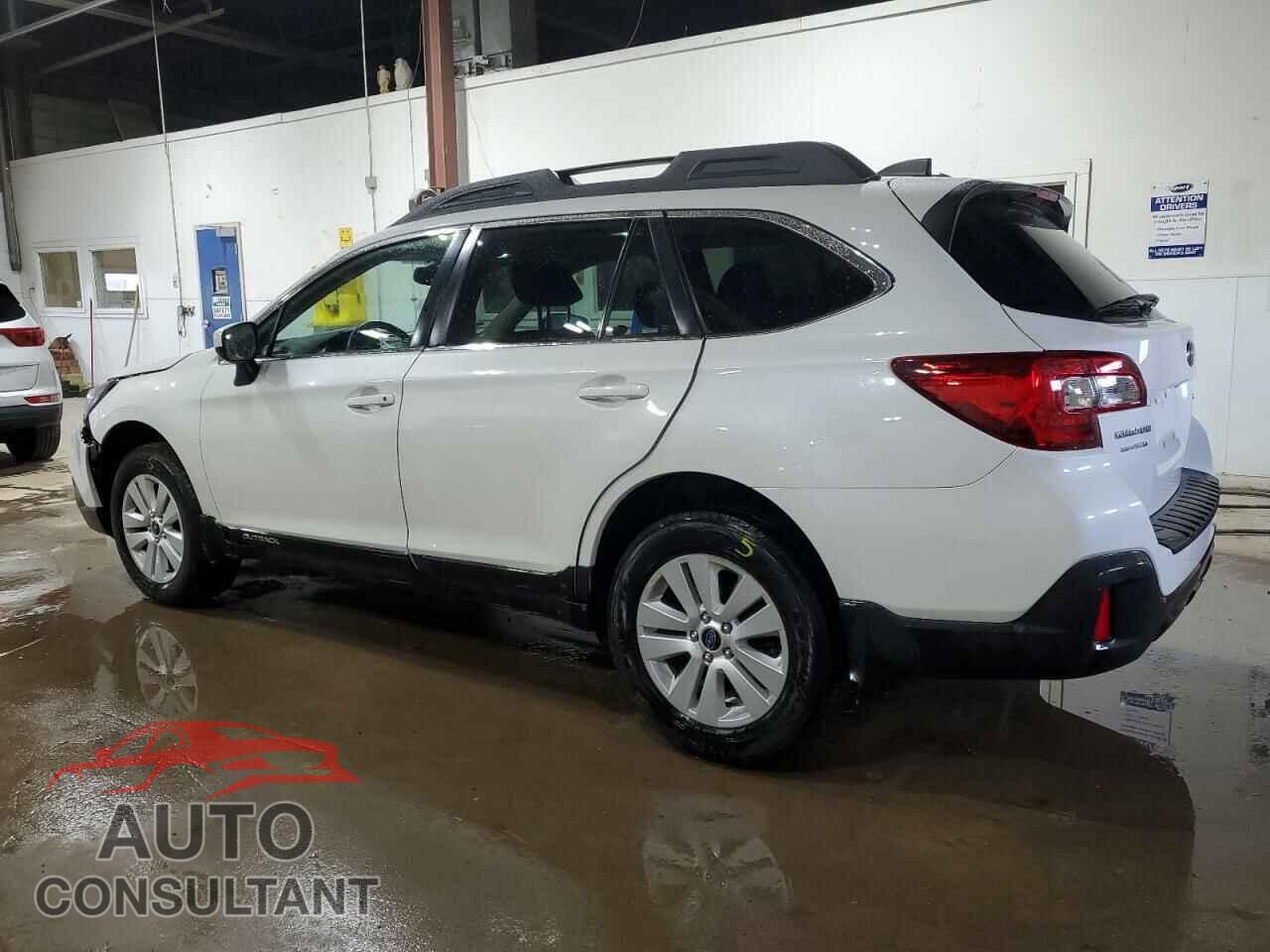 SUBARU OUTBACK 2018 - 4S4BSADC9J3379038
