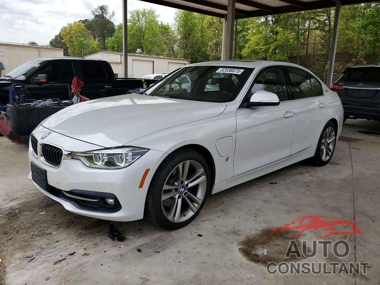 BMW 3 SERIES 2017 - WBA8E1C54HK895250