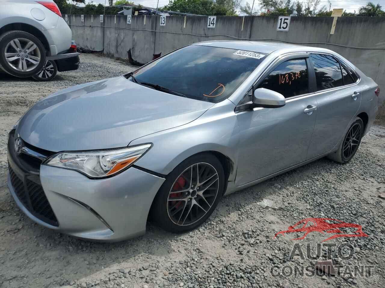 TOYOTA CAMRY 2015 - 4T1BF1FK4FU493488