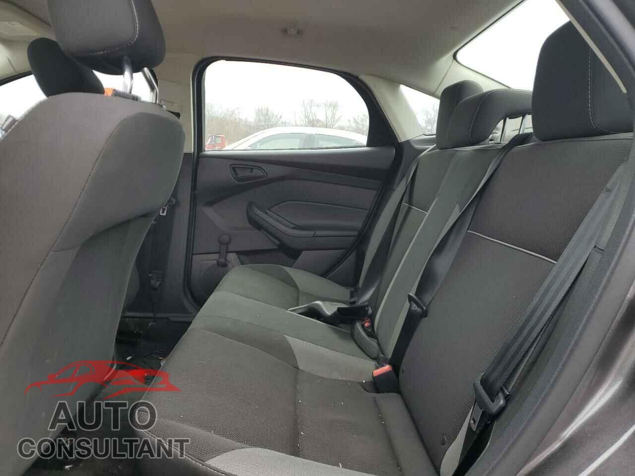 FORD FOCUS 2014 - 1FADP3E2XEL135961