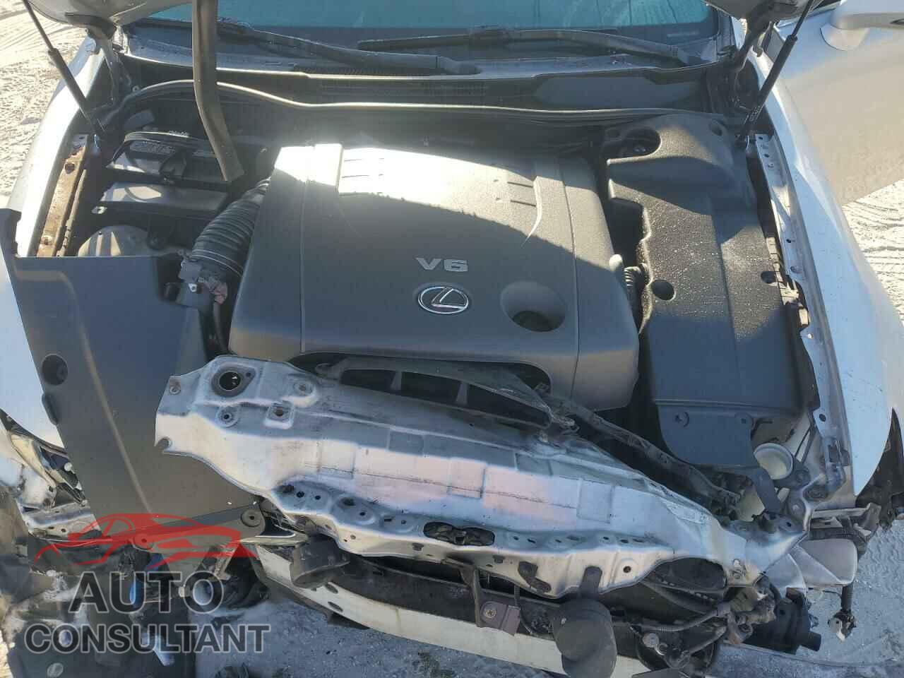 LEXUS IS 2011 - JTHBF5C28B5149052