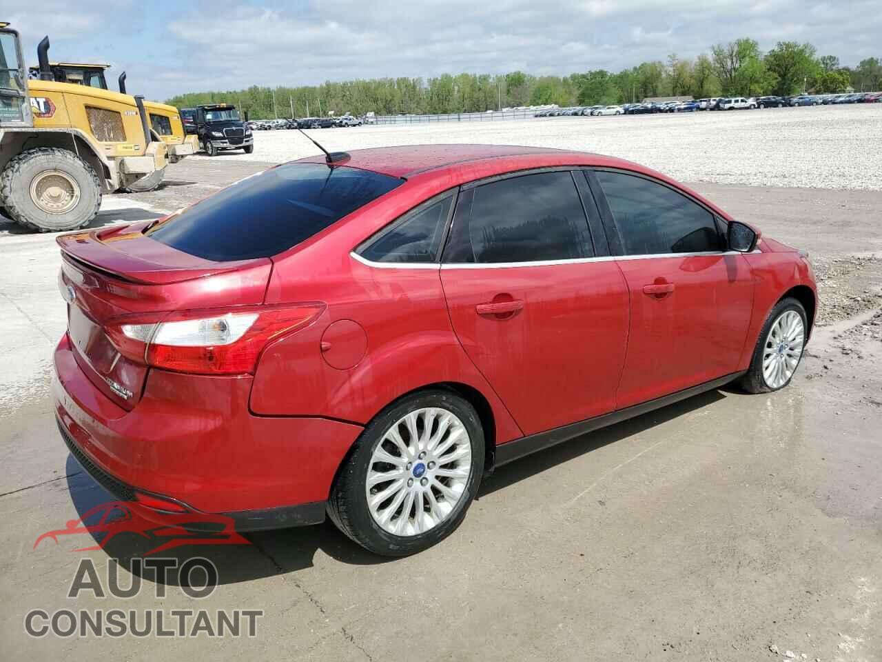FORD FOCUS 2012 - 1FAHP3J26CL370443