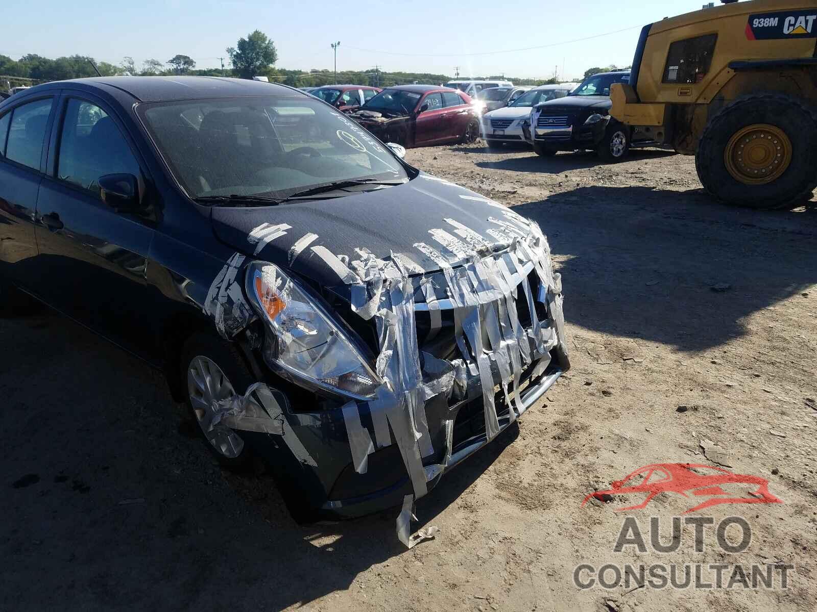 NISSAN VERSA 2017 - 3N1CN7AP6HL870968