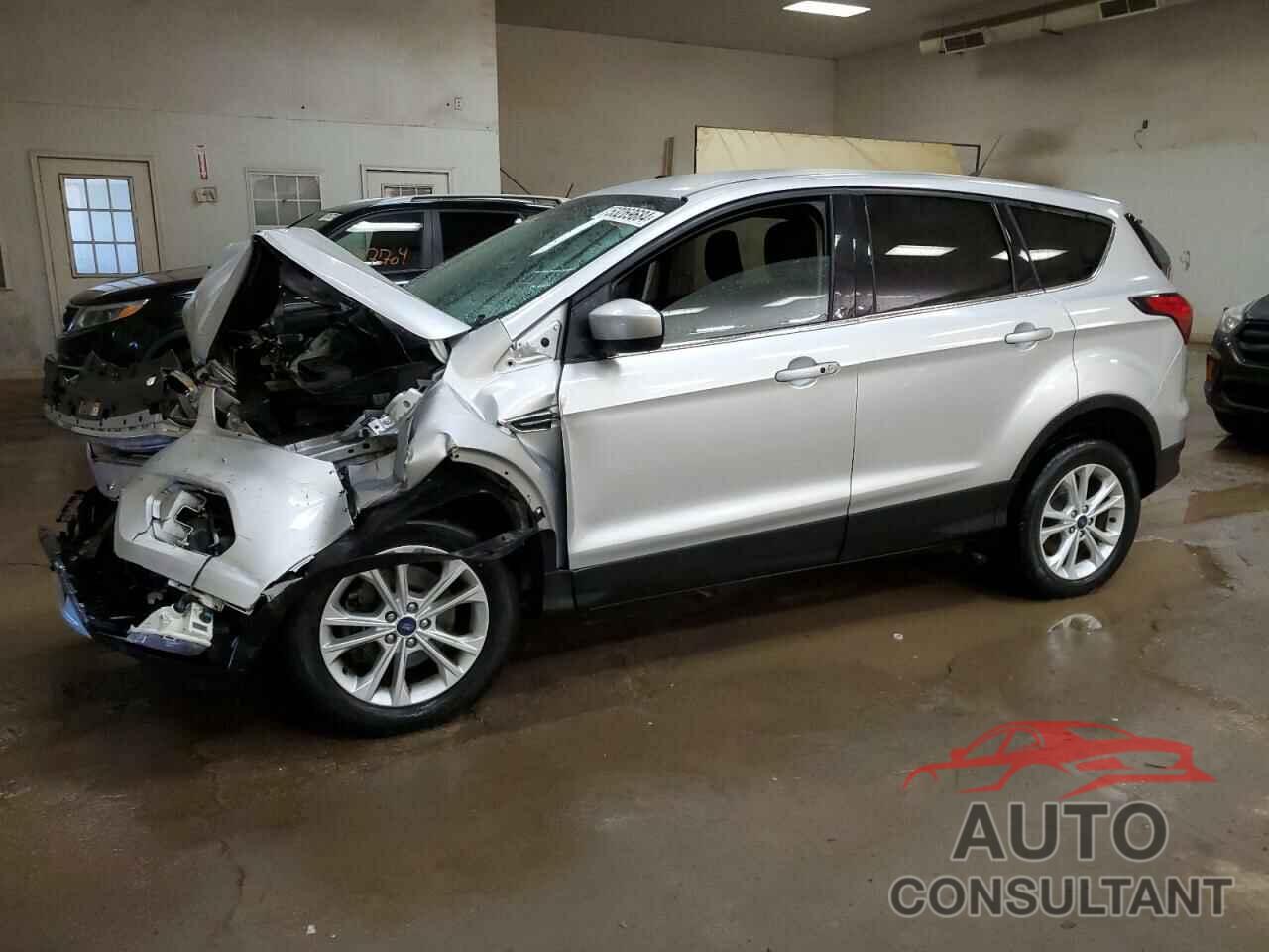 FORD ESCAPE 2019 - 1FMCU9GDXKUC51033