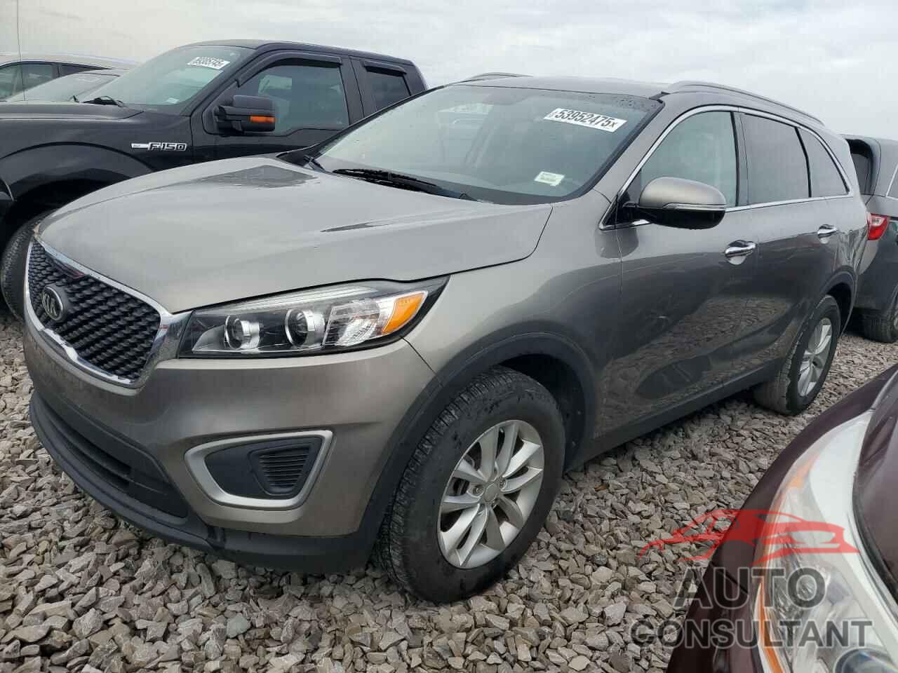 KIA SORENTO 2018 - 5XYPG4A37JG410929
