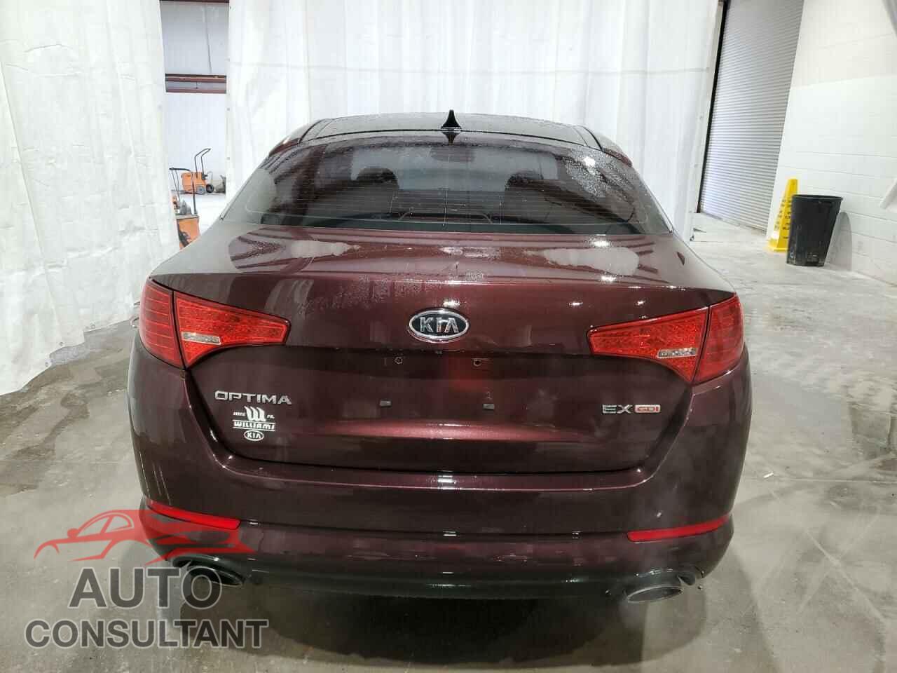 KIA OPTIMA 2011 - KNAGN4A72B5157843