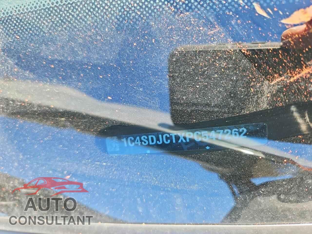 DODGE DURANGO 2023 - 1C4SDJCTXPC547262