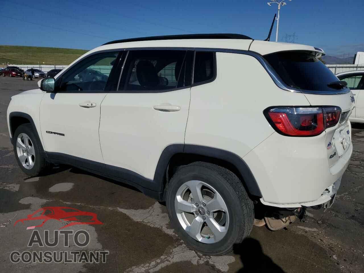 JEEP COMPASS 2018 - 3C4NJDBB8JT245898
