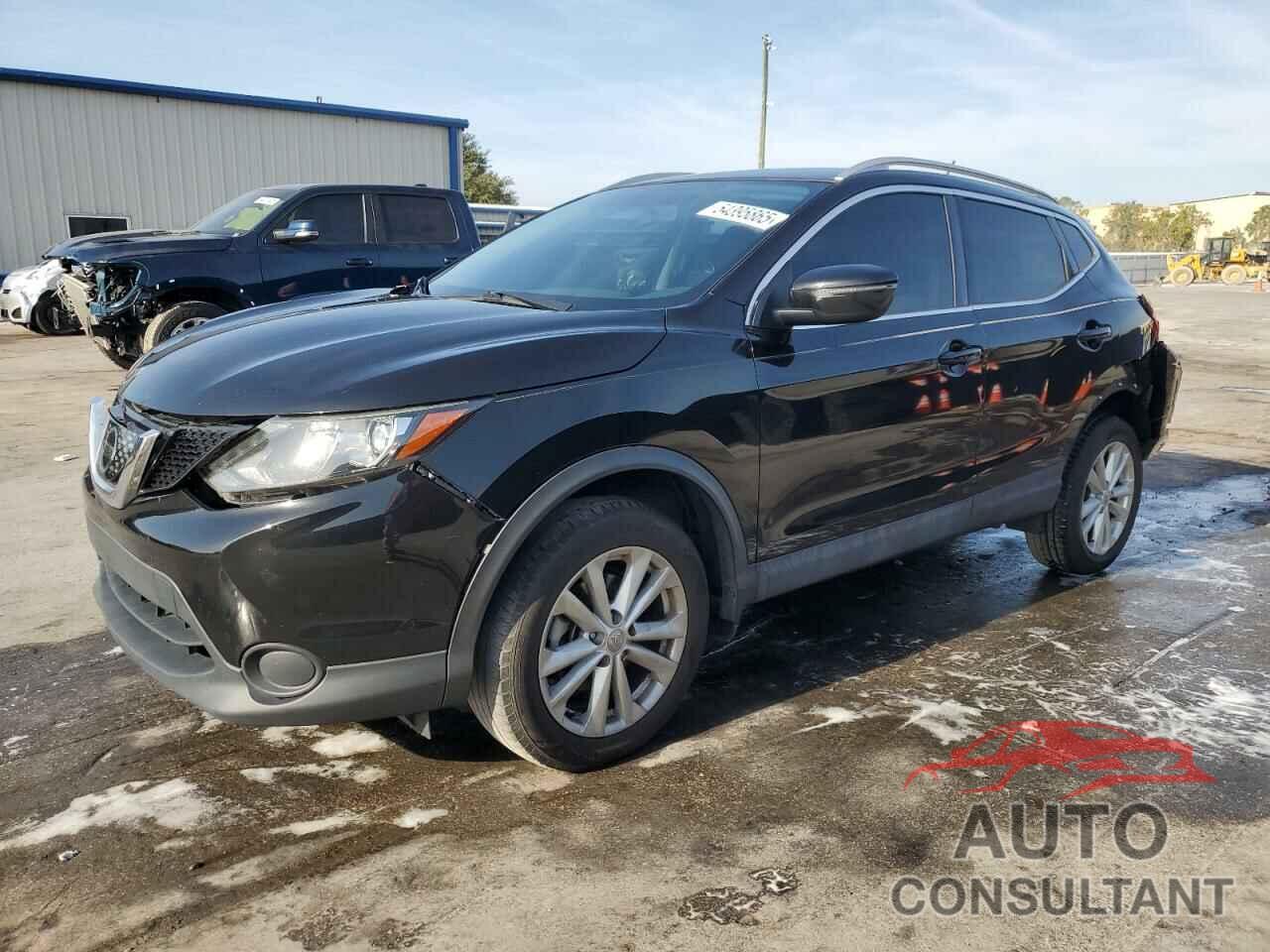 NISSAN ROGUE 2018 - JN1BJ1CP3JW188888