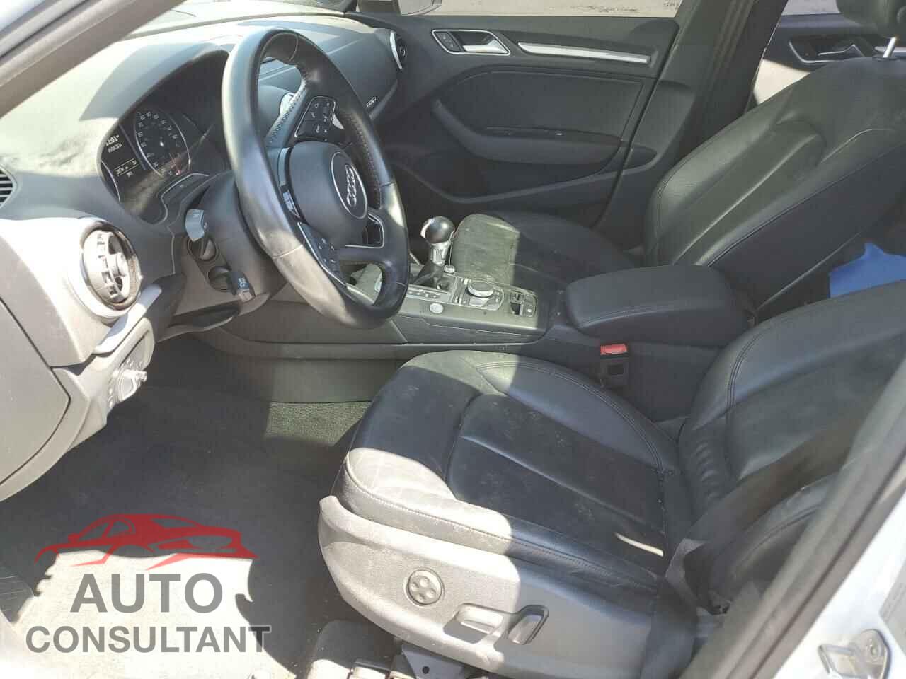 AUDI A3 2017 - WAUB8GFF0H1017843