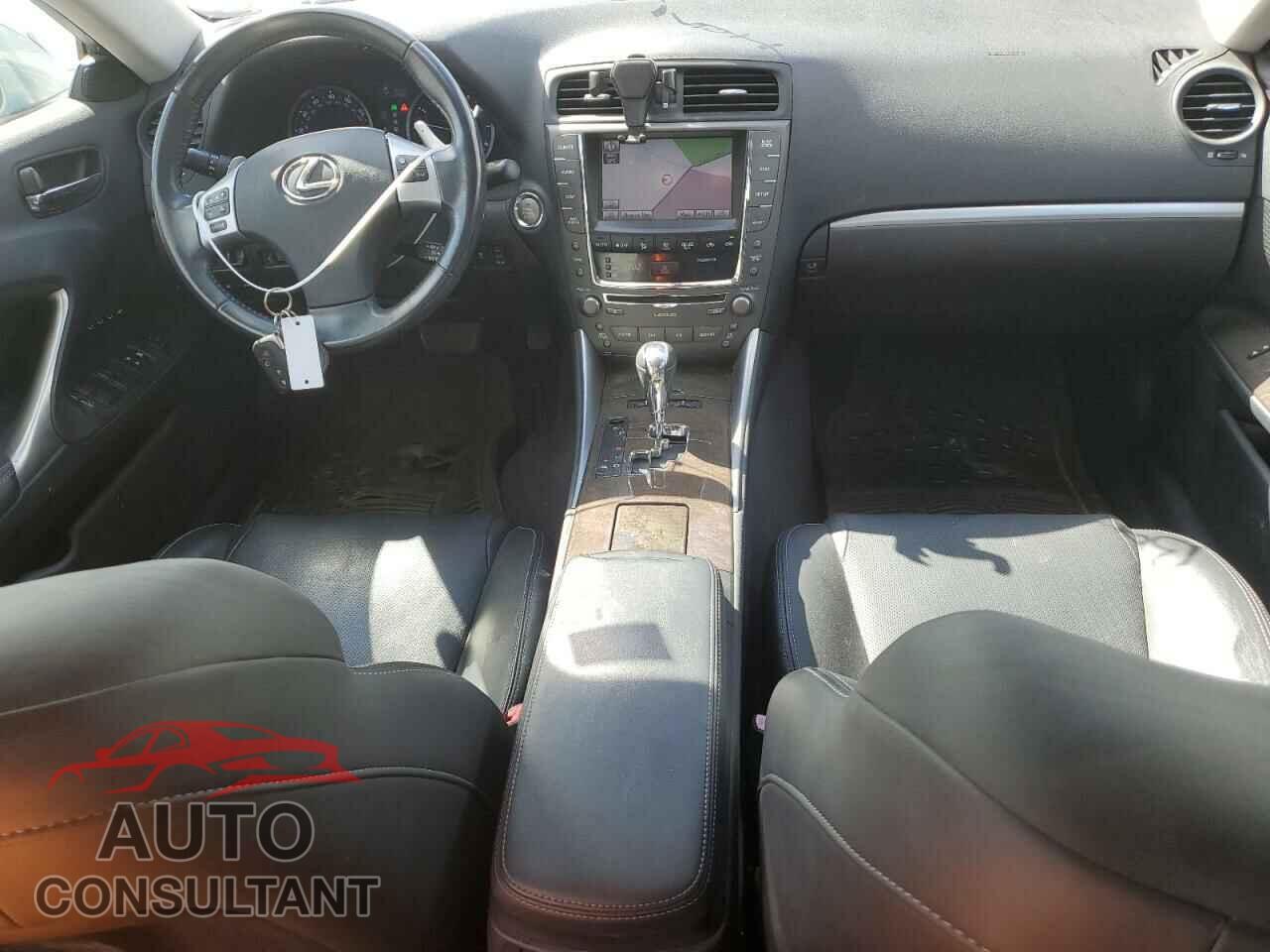 LEXUS IS 2011 - JTHCF5C22B5048190
