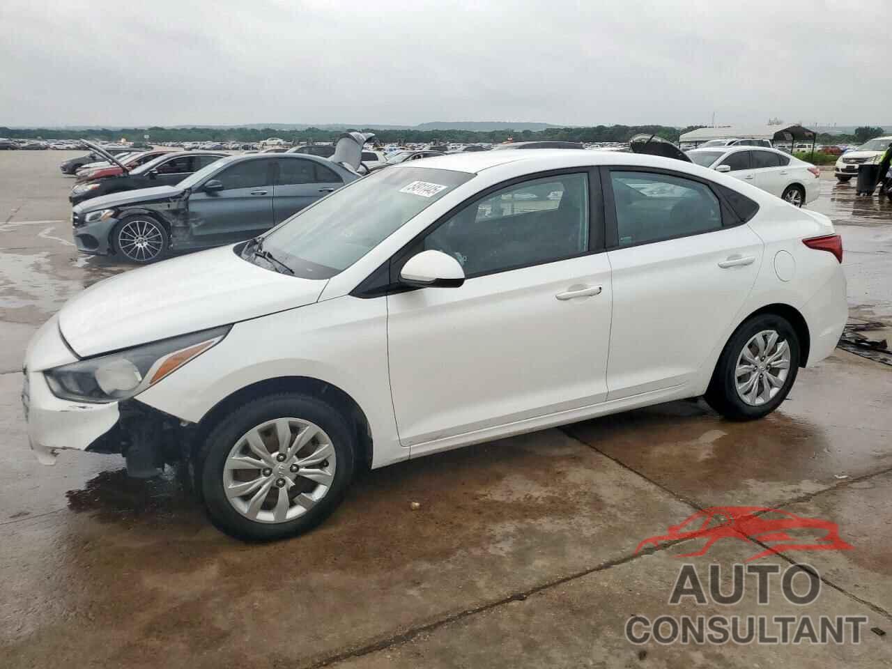 HYUNDAI ACCENT 2018 - 3KPC24A3XJE016139