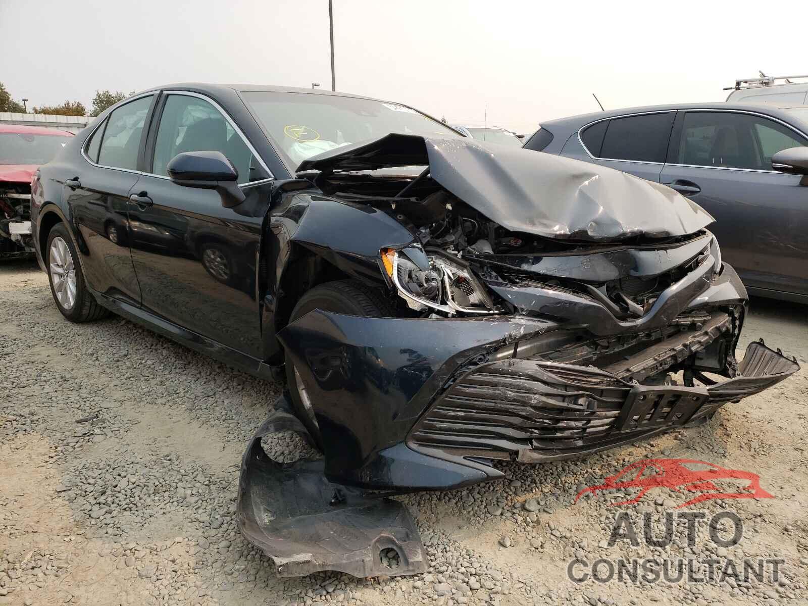 TOYOTA CAMRY 2018 - 4T1B11HK7JU530845