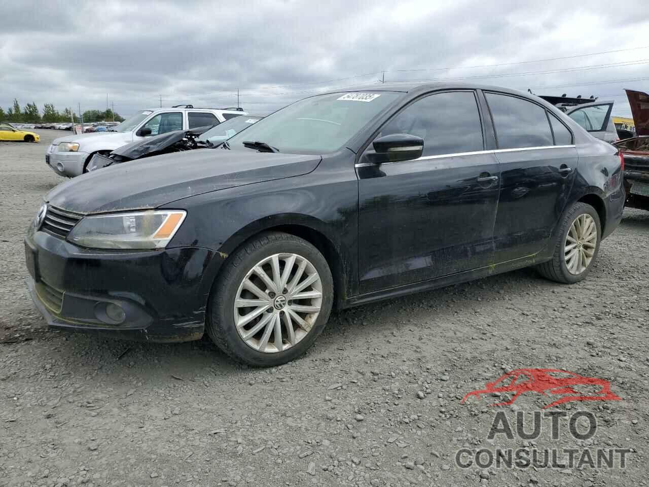 VOLKSWAGEN JETTA 2011 - 3VWGZ7AJXBM397847