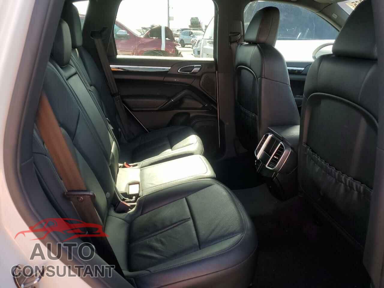 PORSCHE CAYENNE 2013 - WP1AA2A29DLA01924