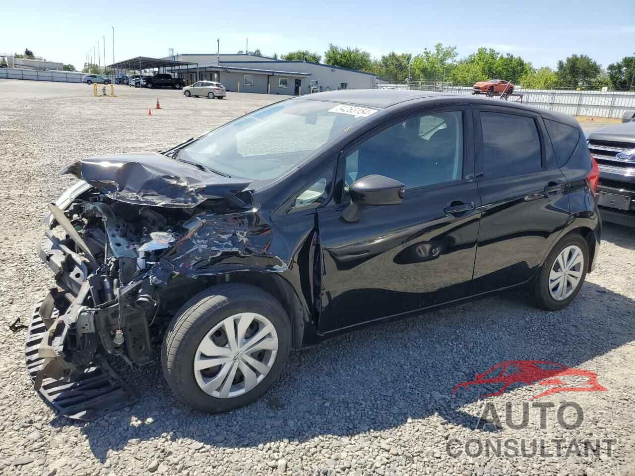 NISSAN VERSA 2018 - 3N1CE2CP8JL355539