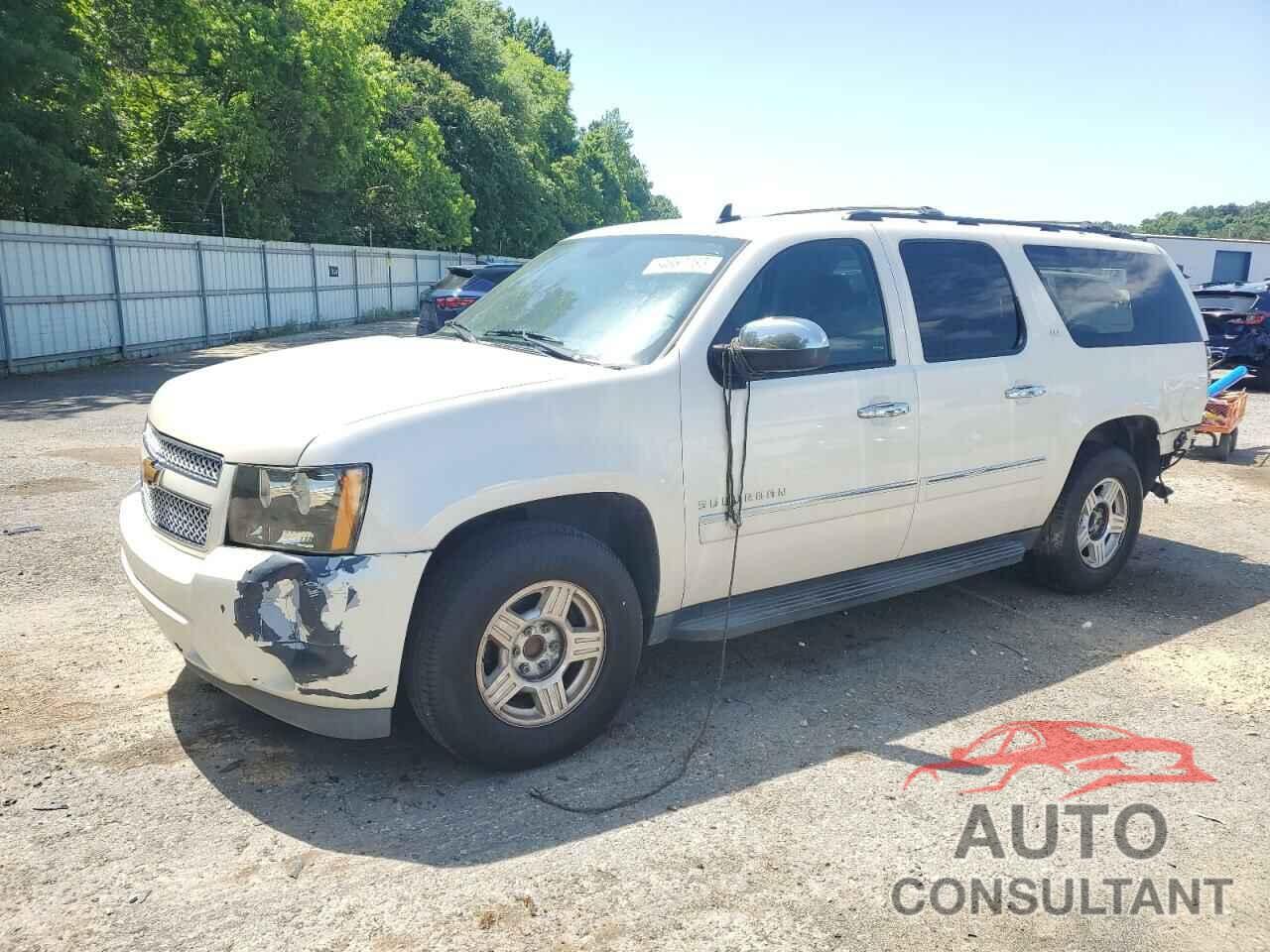 CHEVROLET SUBURBAN 2013 - 1GNSCKE07DR257220