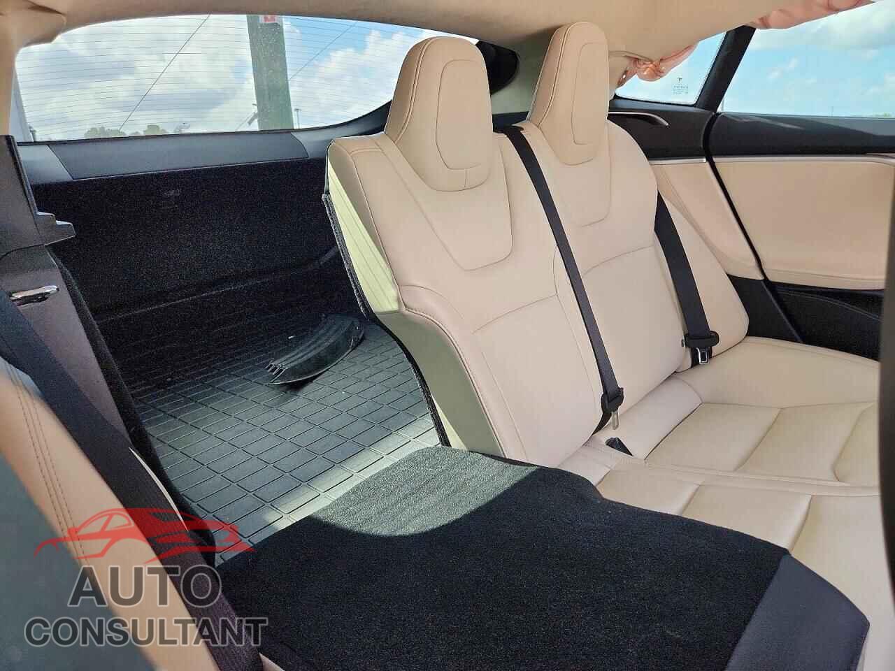 TESLA MODEL S 2018 - 5YJSA1E25JF244834