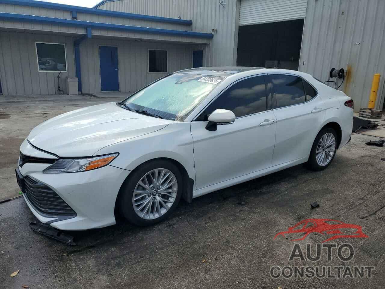 TOYOTA CAMRY 2018 - 4T1BZ1HK4JU004116