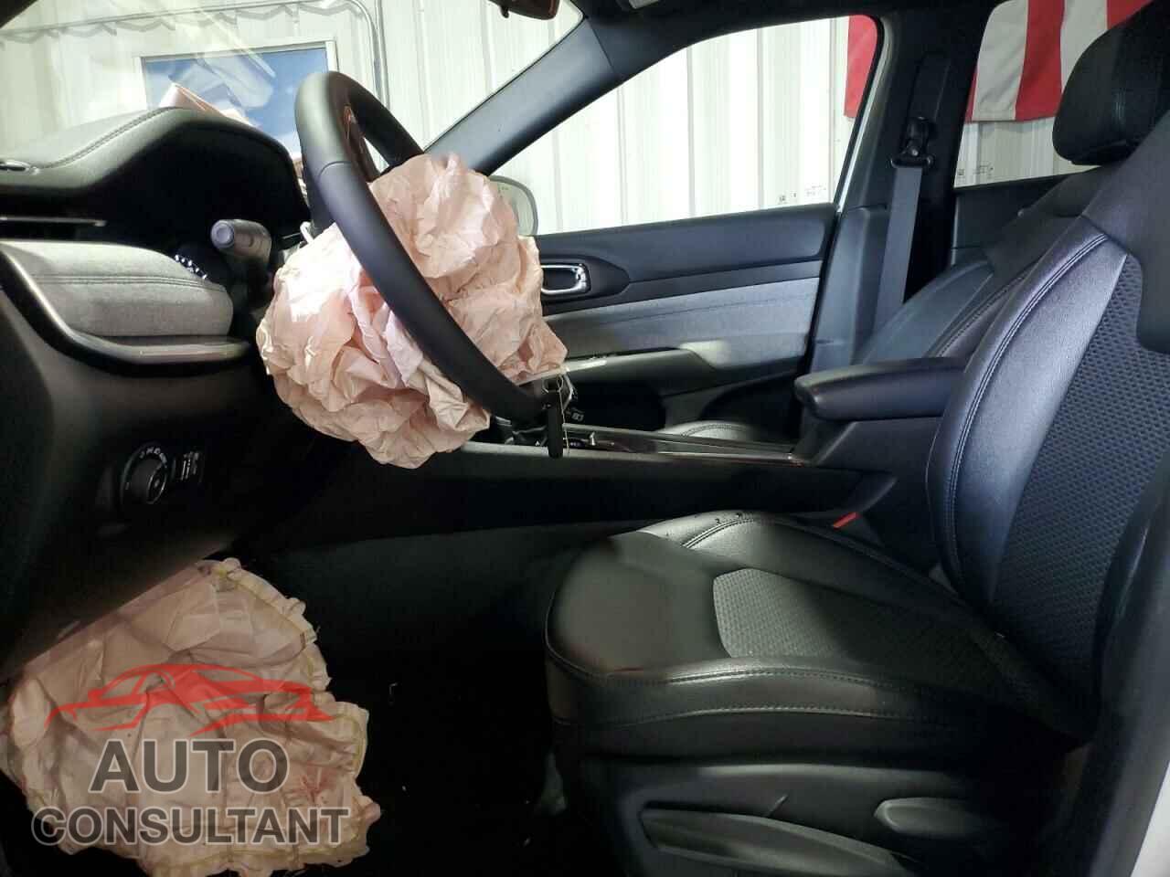 JEEP COMPASS 2024 - 3C4NJDBN9RT138882