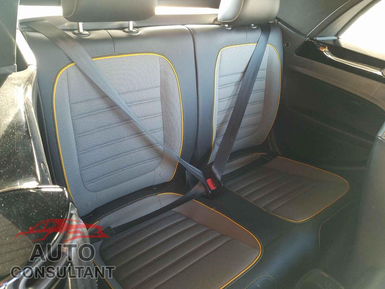 VOLKSWAGEN BEETLE 2017 - 3VWT17AT3HM814774