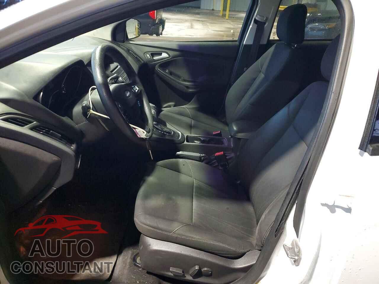 FORD FOCUS 2016 - 1FADP3K25GL238101