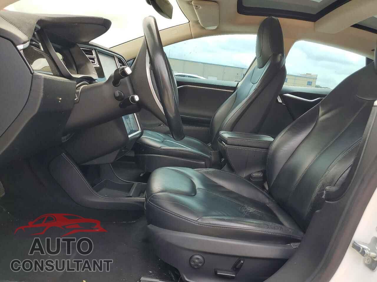 TESLA MODEL S 2015 - 5YJSA1S20FF097656
